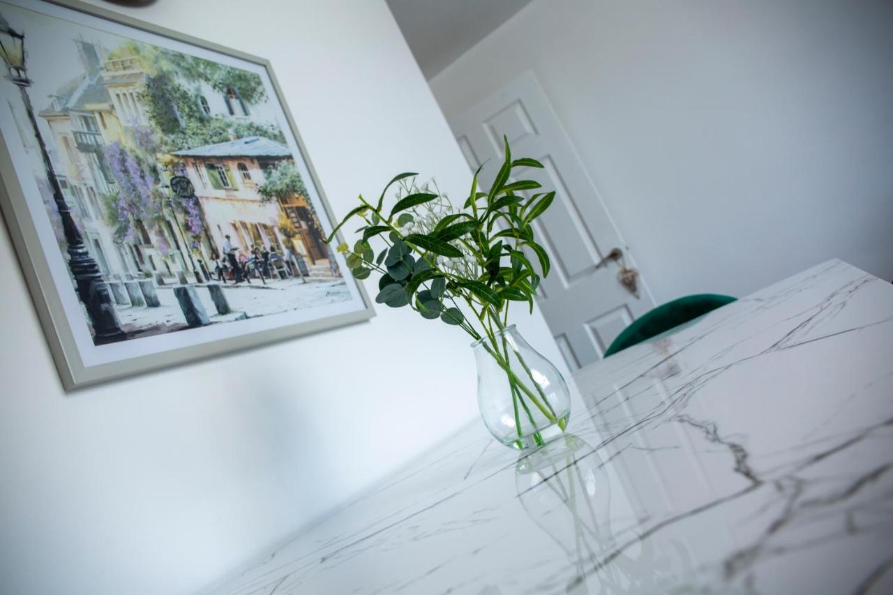 Modern Townhouse Apartment With Free Parking And Wifi Stratford-upon-Avon Ngoại thất bức ảnh